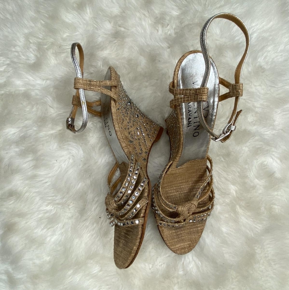 Valentino Garavani woman's shoes size 36 1/2 - Picture 2 of 2
